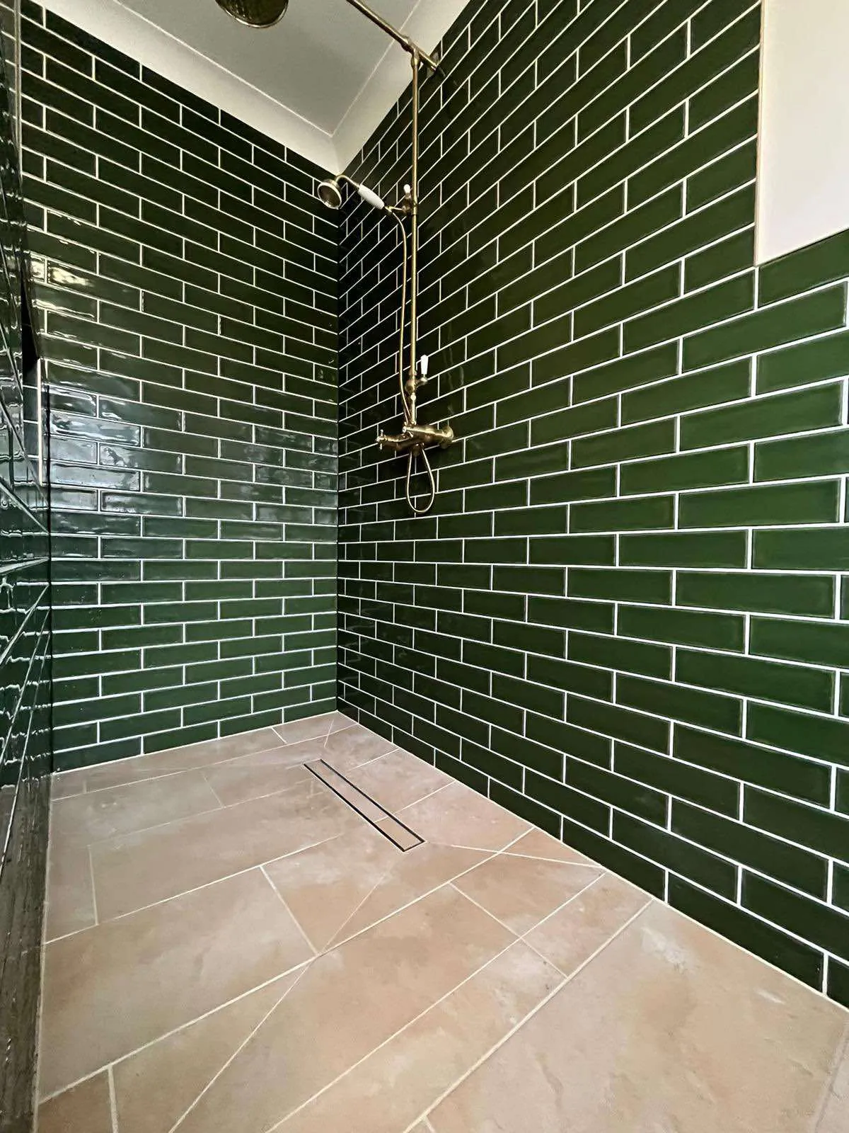 Walk-in Shower Tiling